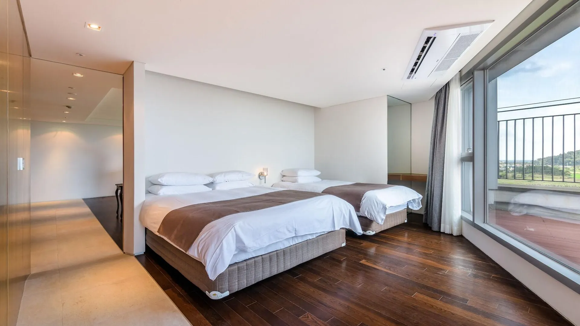 Brown Suites Hotel And Resort Jeju