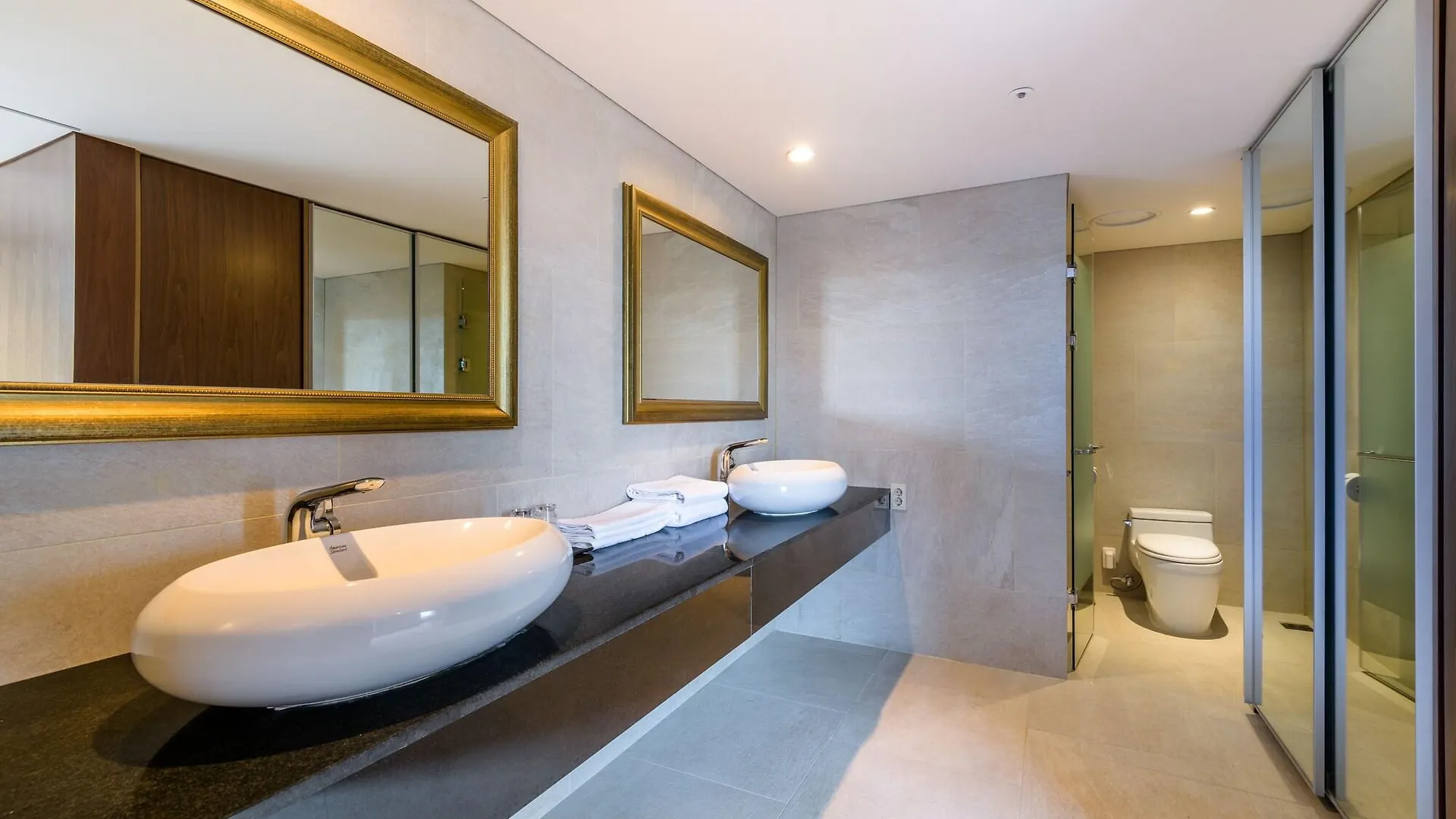 Brown Suites Hotel And Resort Jeju