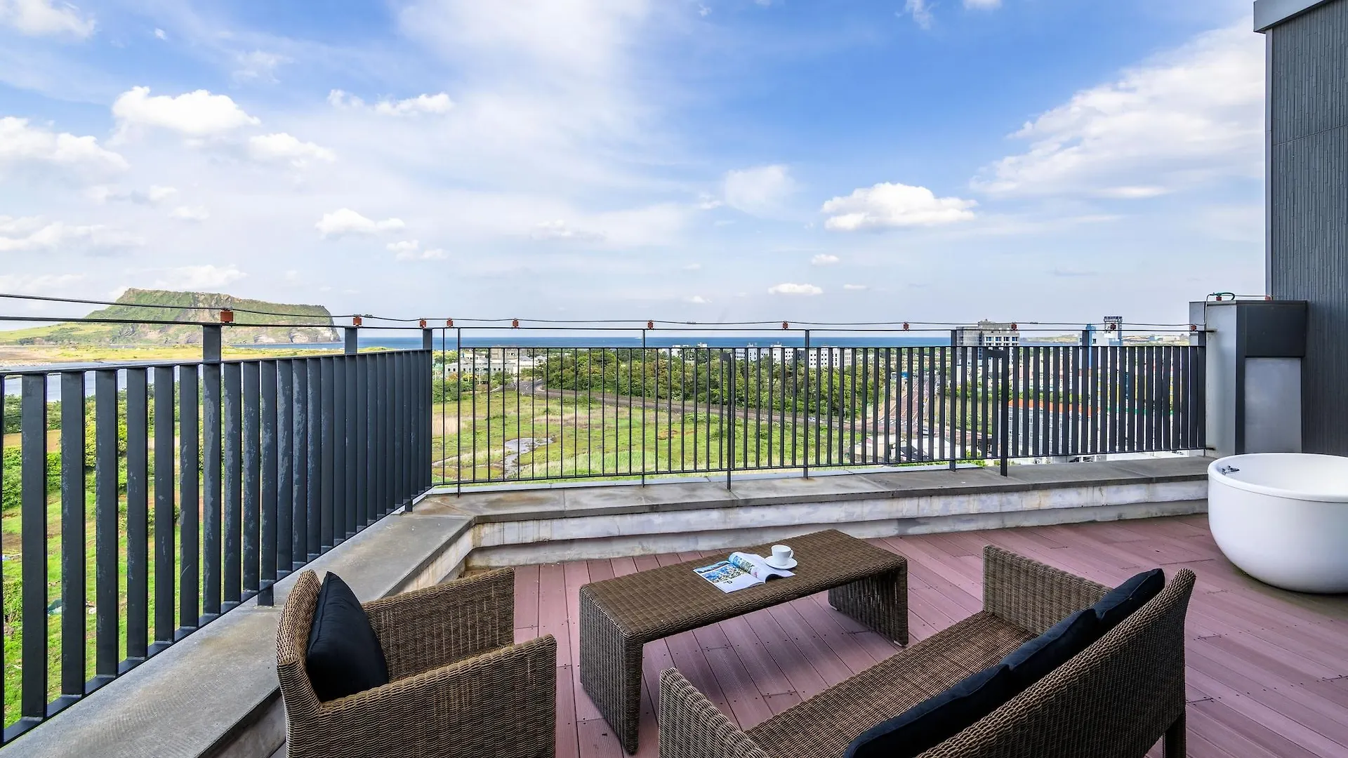 Brown Suites Hotel And Resort Jeju