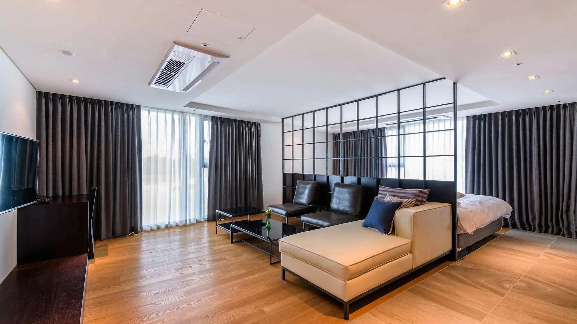 Brown Suites Hotel And Resort Jeju