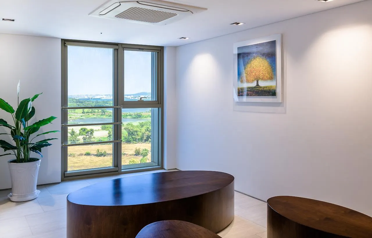 Brown Suites Hotel And Resort Jeju